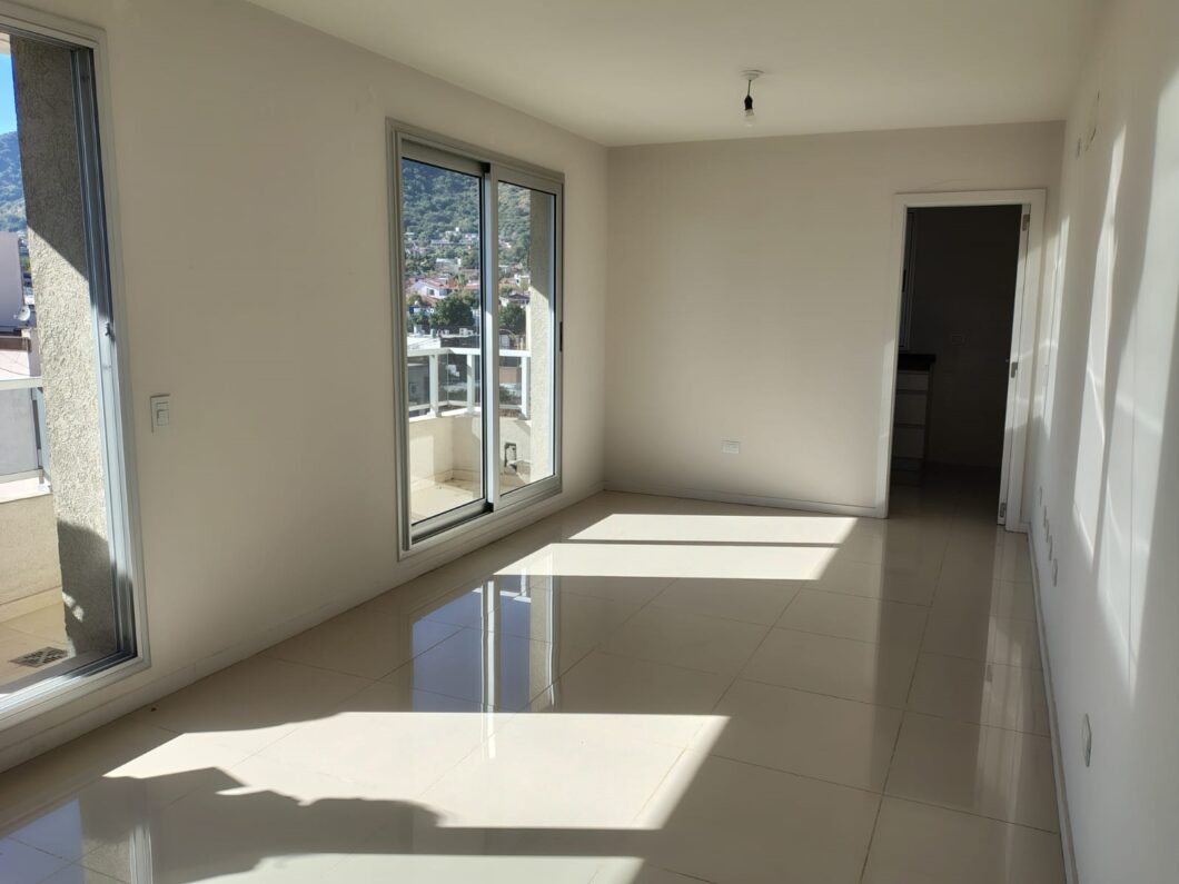 HERMOSO DEPARTAMENTO EN EDIFICIO OPERA III